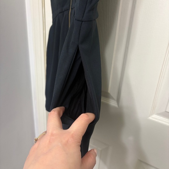 Abercrombie & Fitch Faux Wrap Skort Romper V-neck Black in Sz 6 - Picture 8 of 8